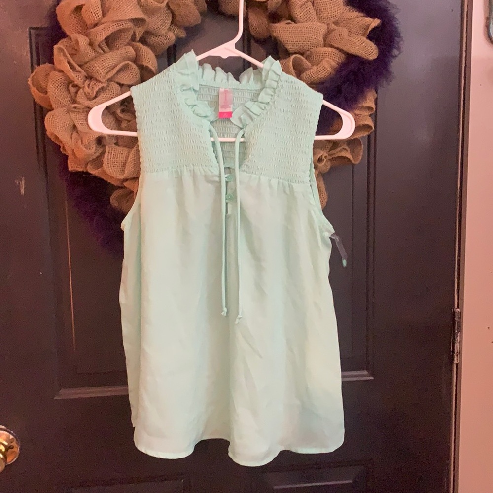 Light green top brand new never worn
